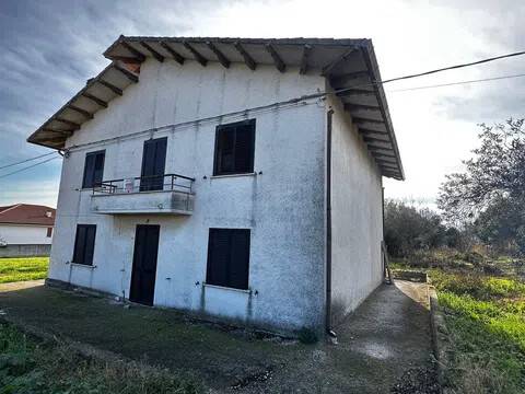 casa indipendente in vendita a Scerni in zona Piano dei Fiori