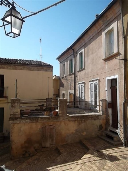 casa indipendente in vendita a Scerni
