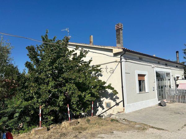 casa indipendente in vendita a Scerni