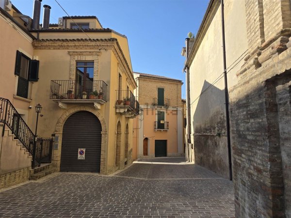casa indipendente in vendita a Scerni