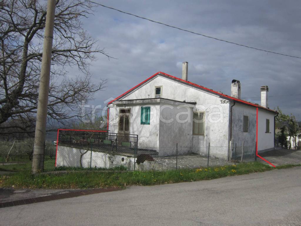 casa indipendente in vendita a Schiavi di Abruzzo
