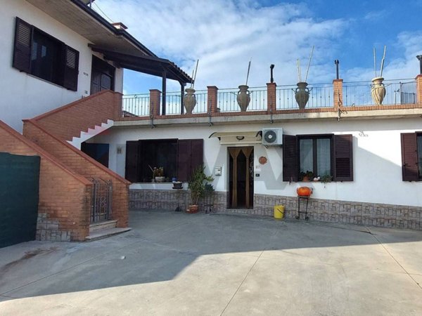 casa indipendente in vendita a Tollo in zona Macchie