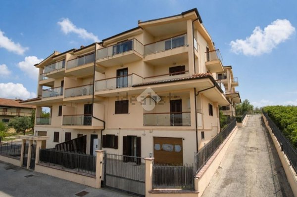 casa indipendente in vendita a Tollo in zona Venna