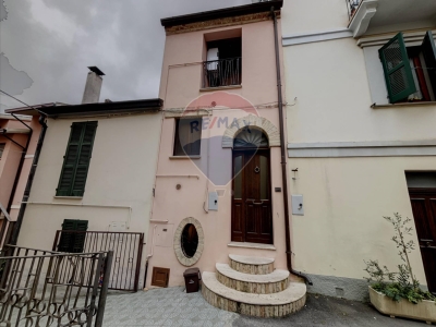 casa semindipendente in vendita a Torino di Sangro