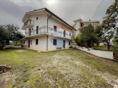casa indipendente in vendita a Torino di Sangro