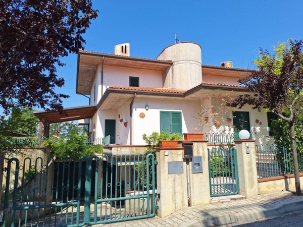 casa indipendente in vendita a Torino di Sangro