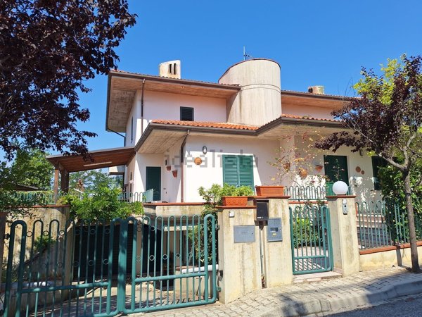 casa indipendente in vendita a Torino di Sangro