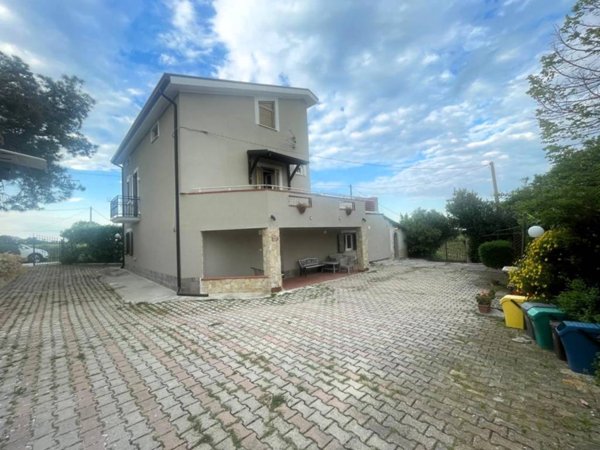 casa indipendente in vendita a Torino di Sangro