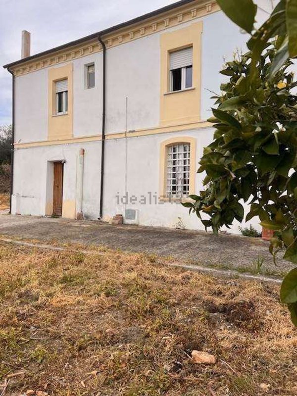 casa indipendente in vendita a Torino di Sangro in zona Colle Longo