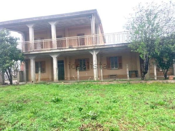 casa indipendente in vendita a Torino di Sangro in zona Colle Longo