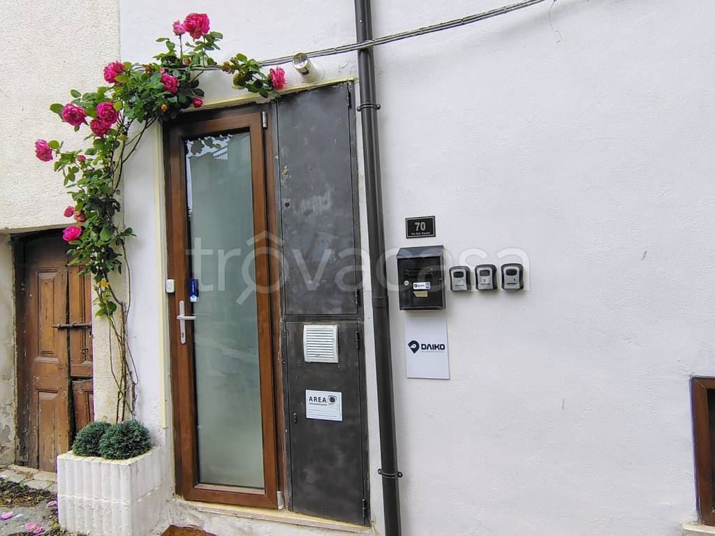 casa indipendente in vendita a Tornareccio
