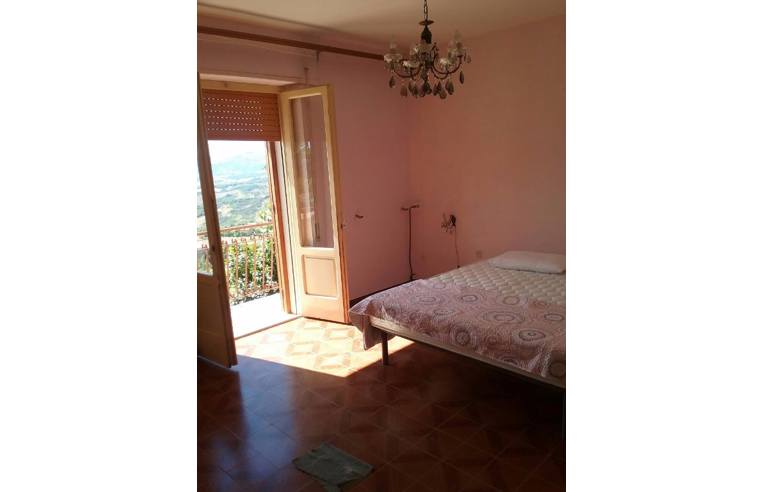 appartamento in vendita a Tornareccio in zona San Giovanni