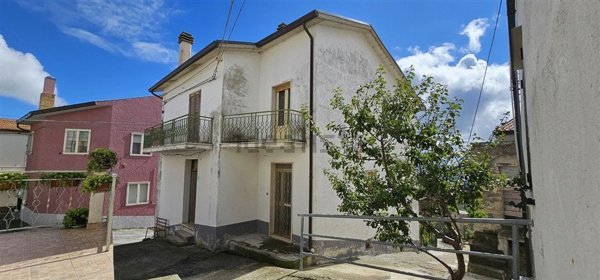 casa indipendente in vendita a Tornareccio in zona San Giovanni