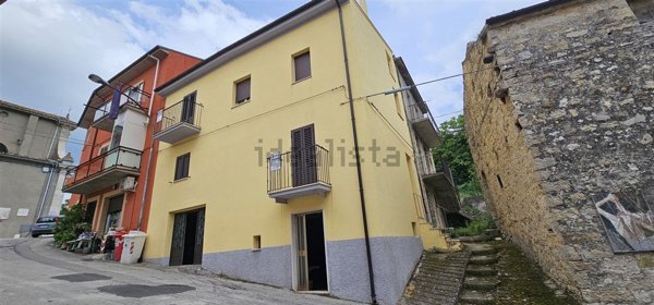 pentavano in vendita a Tornareccio