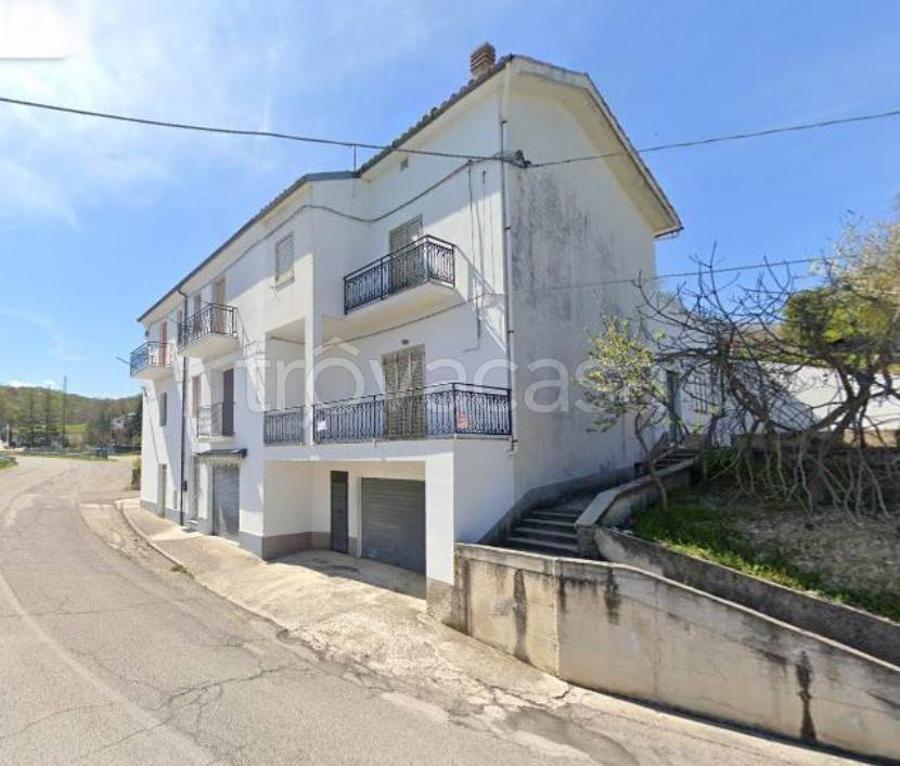 casa indipendente in vendita a Tornareccio