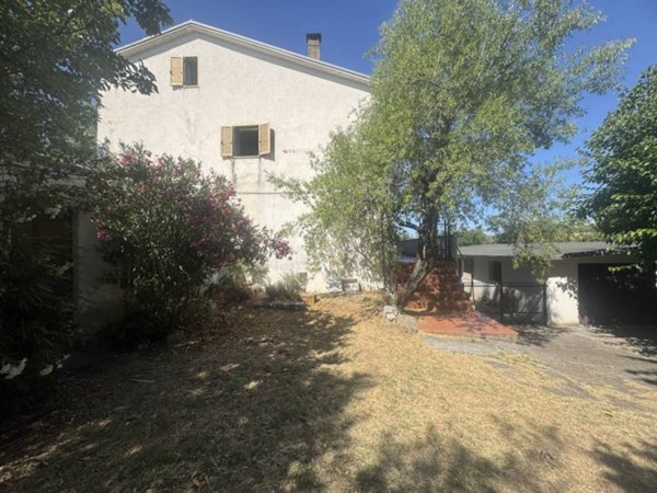 casa indipendente in vendita a Tornareccio in zona Torricchio