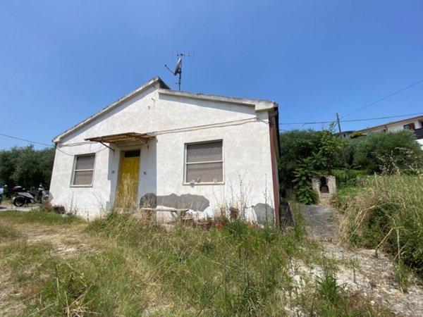 appartamento in vendita a Torrevecchia Teatina in zona Castelferrato