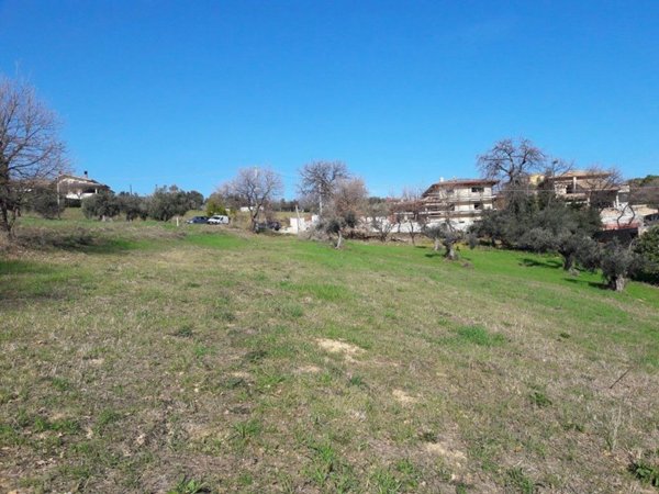 terreno edificabile in vendita a Torrevecchia Teatina