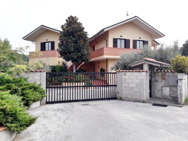 casa indipendente in vendita a Torrevecchia Teatina