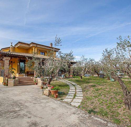 casa indipendente in vendita a Torrevecchia Teatina