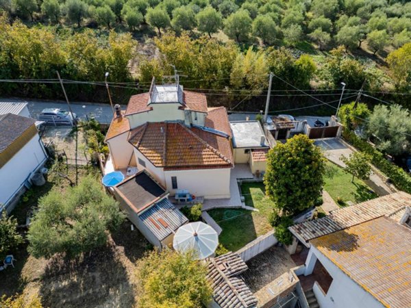 casa indipendente in vendita a Torrevecchia Teatina