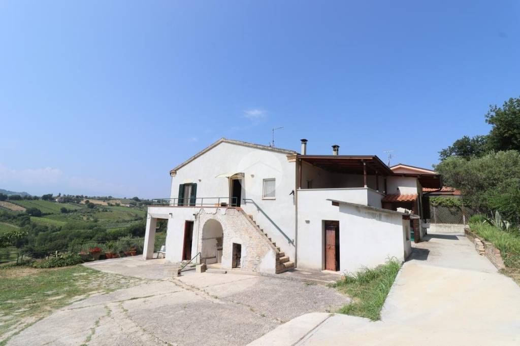 casa indipendente in vendita a Torrevecchia Teatina