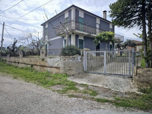 casa indipendente in vendita a Torrevecchia Teatina