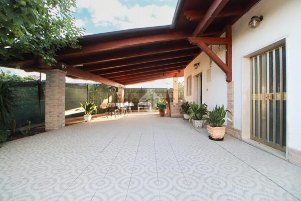 casa indipendente in vendita a Torrevecchia Teatina