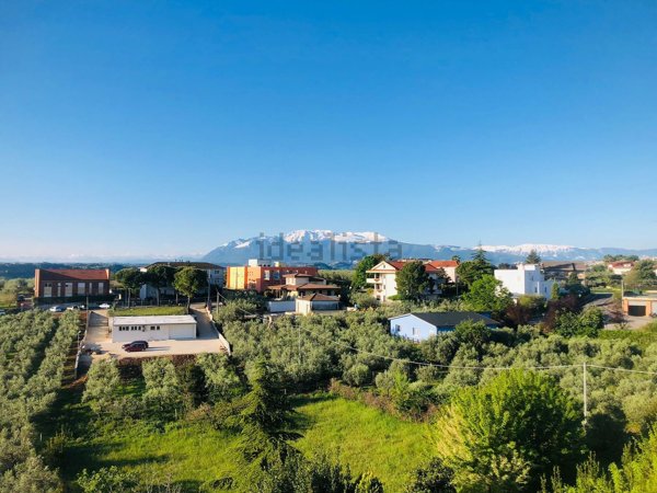 quadrivano in vendita a Torrevecchia Teatina