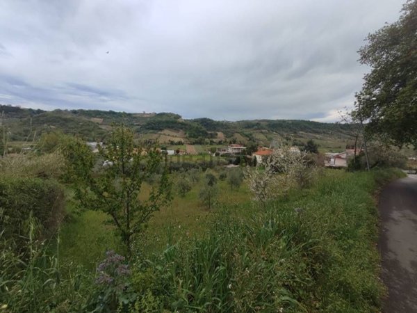 terreno edificabile in vendita a Torrevecchia Teatina in zona Torremontanara