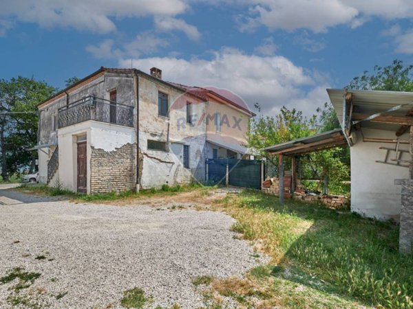 casa indipendente in vendita a Torrevecchia Teatina