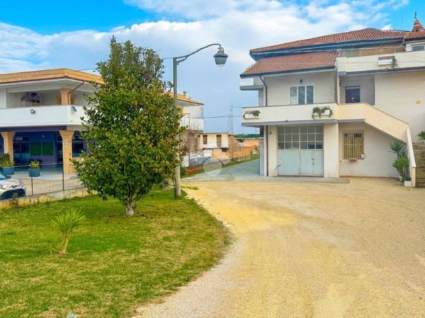casa indipendente in vendita a Torrevecchia Teatina