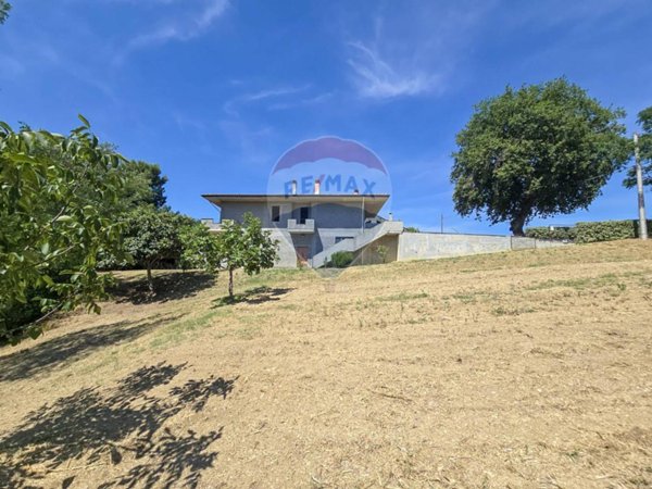 casa indipendente in vendita a Torrevecchia Teatina