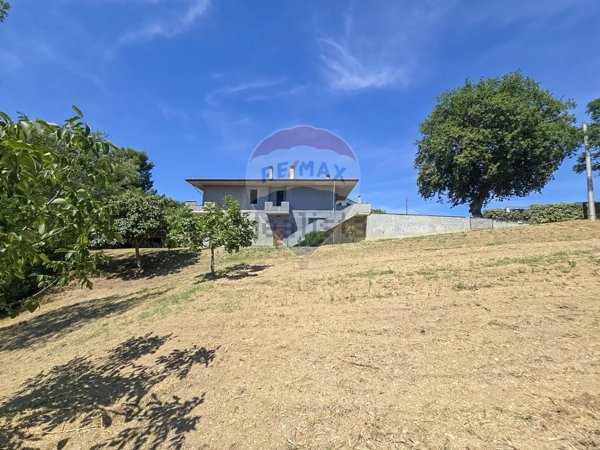 casa indipendente in vendita a Torrevecchia Teatina