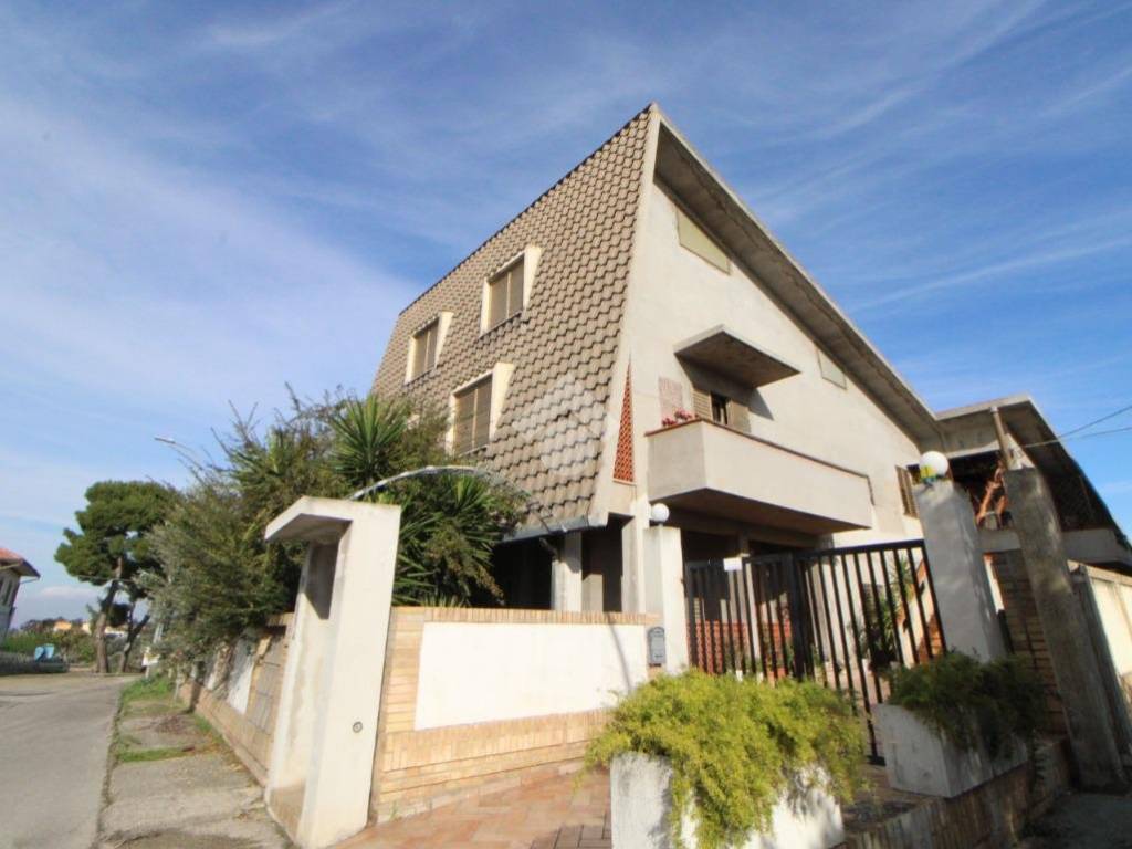 appartamento in vendita a Torrevecchia Teatina