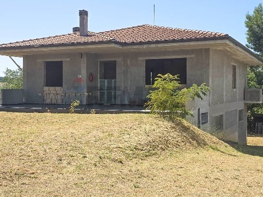 casa indipendente in vendita a Torrevecchia Teatina