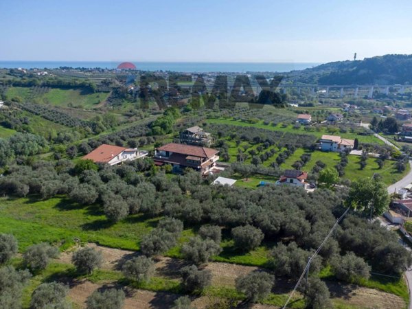terreno edificabile in vendita a Torrevecchia Teatina