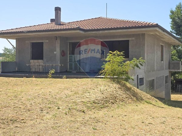 casa indipendente in vendita a Torrevecchia Teatina in zona Torremontanara