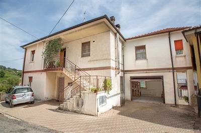casa indipendente in vendita a Torrevecchia Teatina in zona Castelferrato