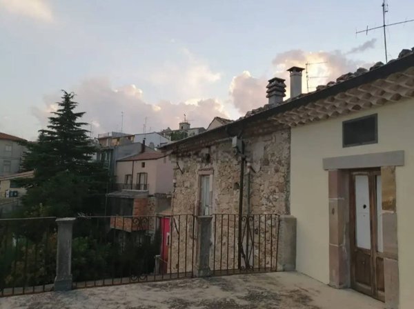 casa indipendente in vendita a Torricella Peligna in zona Fallascoso