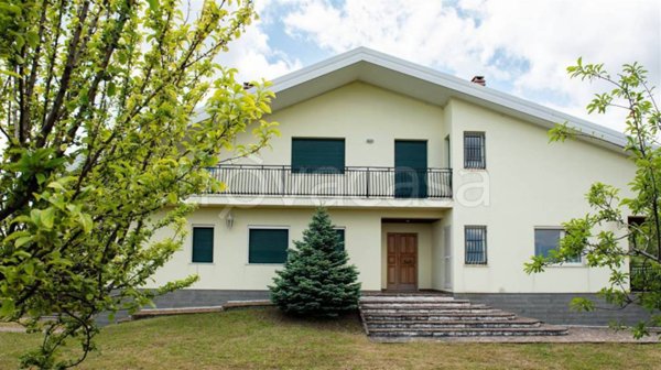 casa indipendente in vendita a Torricella Peligna