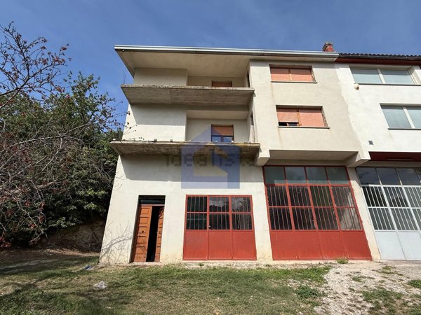 casa indipendente in vendita a Torricella Peligna in zona Colle Zingaro