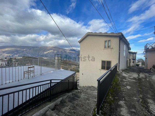 casa indipendente in vendita a Torricella Peligna