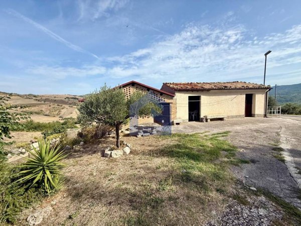 casa indipendente in vendita a Torricella Peligna in zona Colle Zingaro
