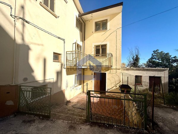 casa semindipendente in vendita a Torricella Peligna