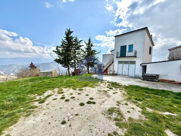 appartamento in vendita a Torricella Peligna in zona Colle Zingaro