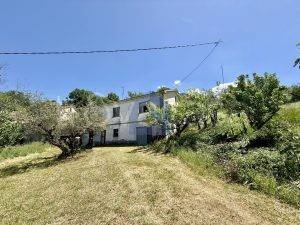 casa indipendente in vendita a Torricella Peligna in zona Colle Zingaro
