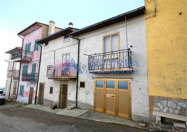 casale in vendita a Torricella Peligna in zona Colle Zingaro