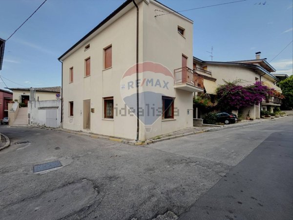 casa indipendente in vendita a Treglio