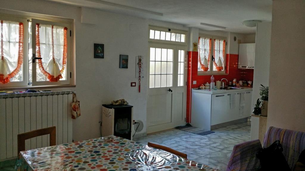 casa indipendente in vendita a Treglio